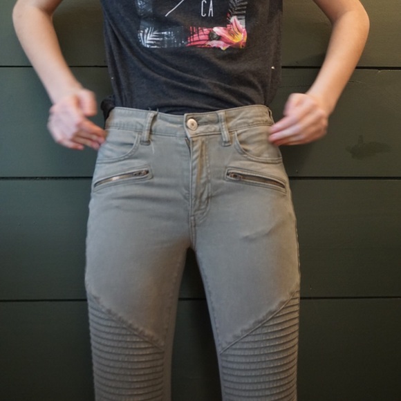 American Eagle Pants - Picture 1 of 5